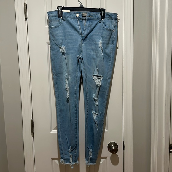 NEW w/tags American Bazi skinny low rise light blue wash denim jeans size 13 - Picture 1 of 12